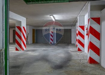 Parcheggio - Appartamento Via Prunizzedda
 
44, Sassari - foto 56