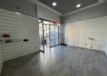 sala 1 - Negozio Via Napoli
 
136, Napoli - foto 4