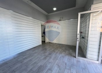 sala 1 - Negozio Via Napoli
 
136, Napoli - foto 2