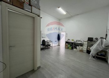 sala 2 - Negozio Via Napoli
 
136, Napoli - foto 7