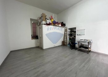 sala 2 - Negozio Via Napoli
 
136, Napoli - foto 9