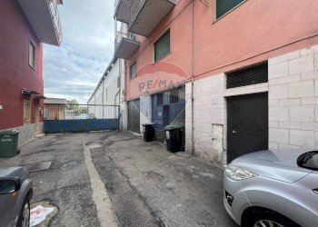 Edificio all\'aperto - Office Viale Guerra
 
5, Cercola - photo 2