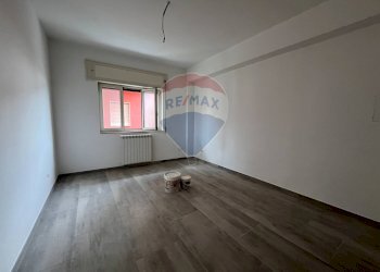 Stanza 2 - Office Viale Guerra
 
5, Cercola - photo 10