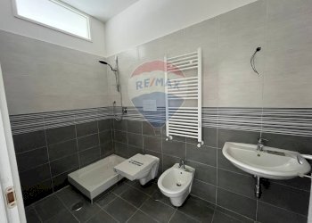 Bagno - Office Viale Guerra
 
5, Cercola - photo 17