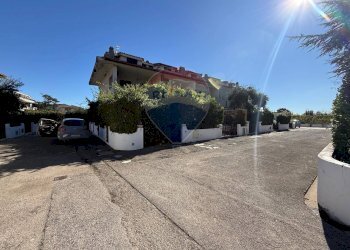 Edificio all\'aperto - Villa a Schiera via palmarola
 
7, Formia - foto 1