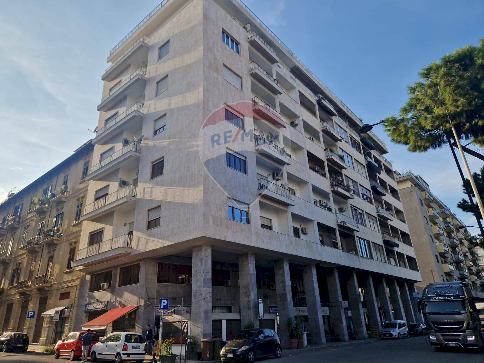 Edificio all\'aperto - Three-room apartment Via Francesco Crispi
 
84, Palermo - photo 1