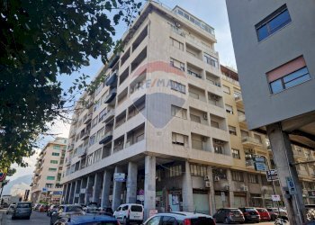 Edificio all\'aperto - Trilocale Via Francesco Crispi
 
84, Palermo - foto 12