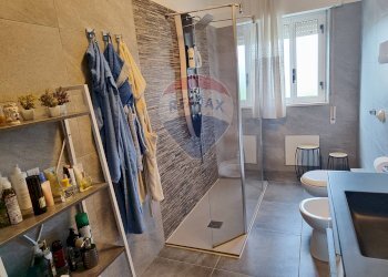 Bagno - Appartamento Via Maggiore Toselli
 
11-13, Bagheria - foto 17