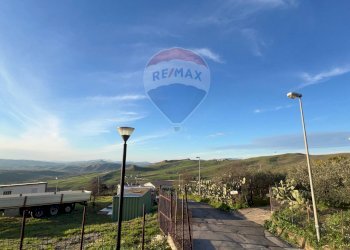 Edificio all\'aperto - Quadrilocale Via Giuseppe Impastato
 
snc, Corleone - foto 24