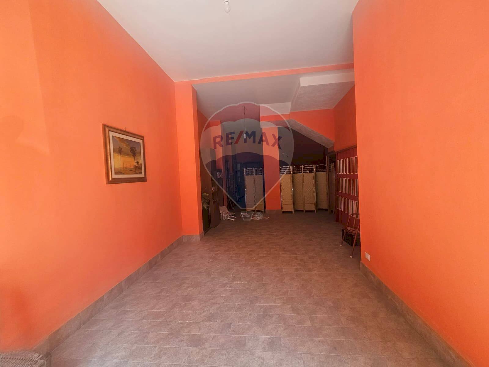 Hall / corridoio - Locale Commerciale Via Michele Reina
 
6, Bagheria - foto 1