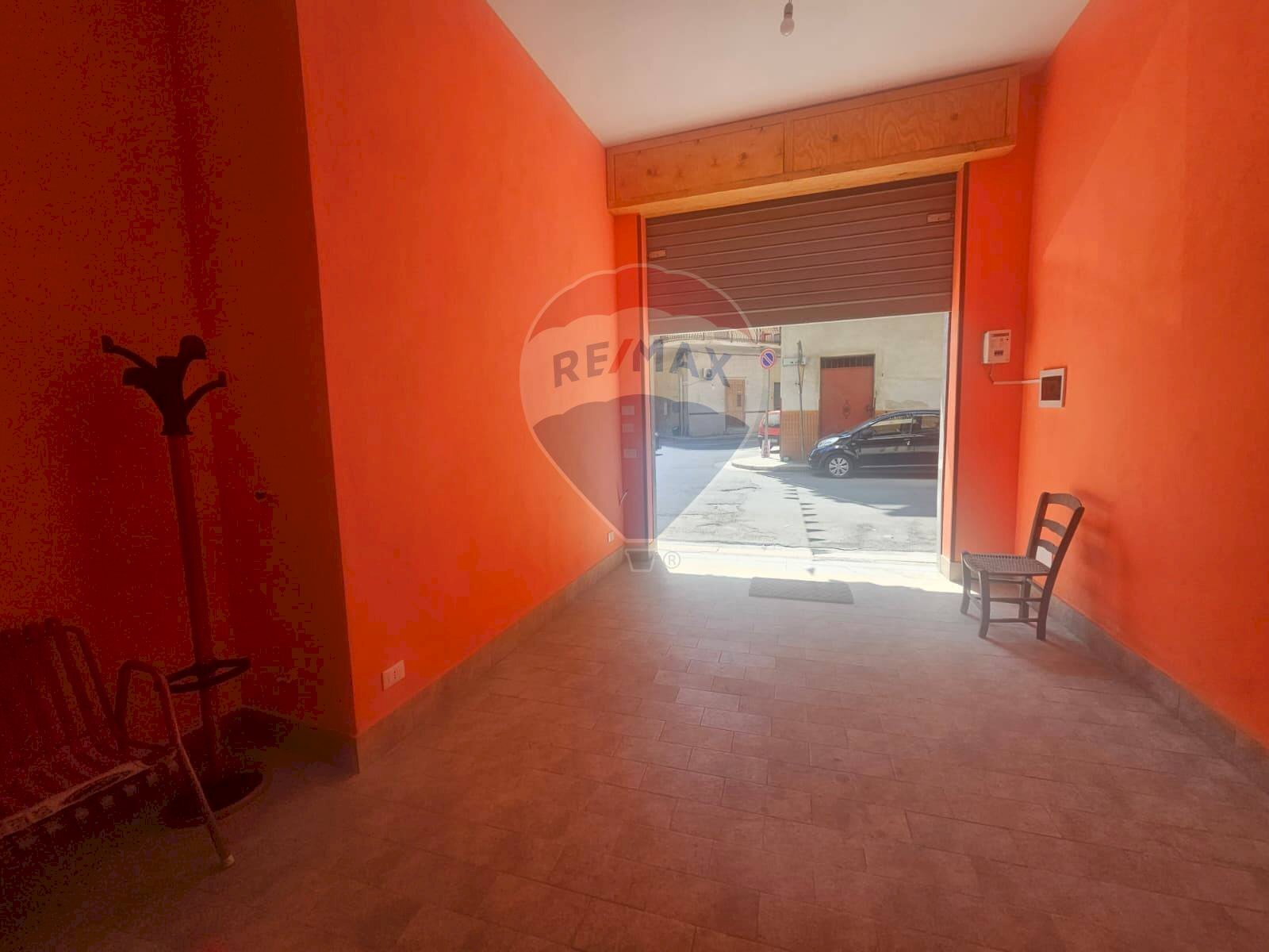 Stanza vuota - Locale Commerciale Via Michele Reina
 
6, Bagheria - foto 3