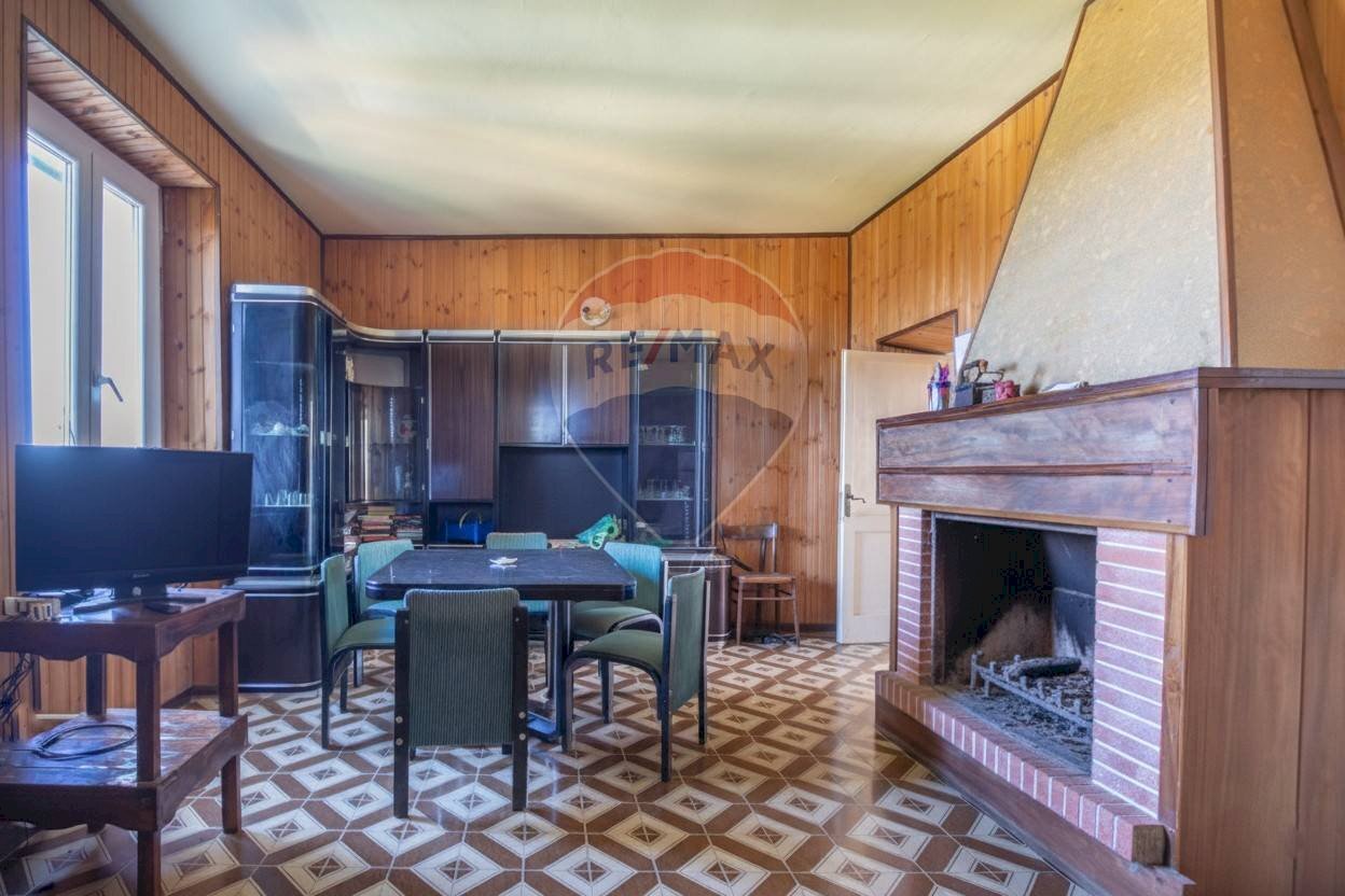 Sala da pranzo - Three-room apartment via Torre
 
248, Torrevecchia Teatina - photo 2