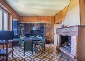 Sala da pranzo - Trilocale via Torre
 
248, Torrevecchia Teatina - foto 2