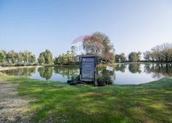 Vista dell\'acqua - Attività Commerciale Castel Goffredo - foto 2