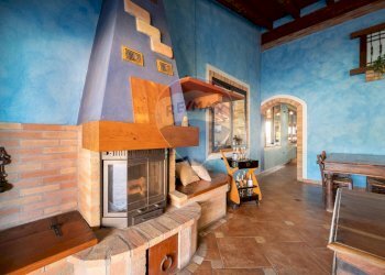 Soggiorno - Attività Commerciale Castel Goffredo - foto 22