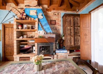 Soggiorno - Attività Commerciale Castel Goffredo - foto 34