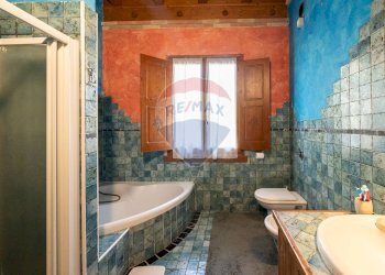 Bagno - Attività Commerciale Castel Goffredo - foto 35