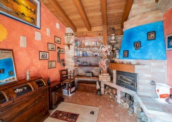 Soggiorno - Attività Commerciale Castel Goffredo - foto 42