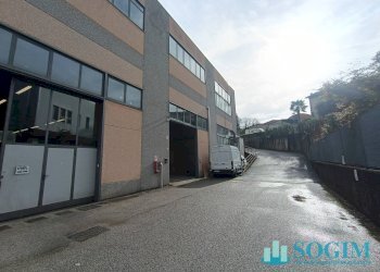 Esterno - Capannone Via Provinciale
 
1, Lipomo - foto 1