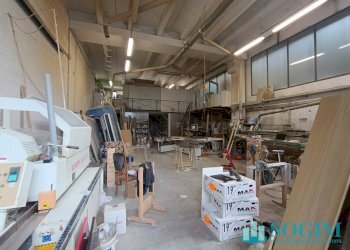 Interno - Capannone Via Provinciale
 
1, Lipomo - foto 4