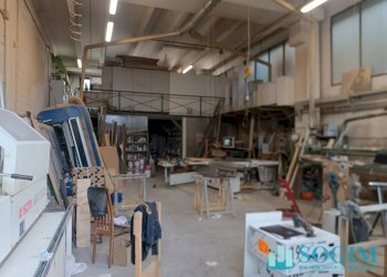 Interno - Capannone Via Provinciale
 
1, Lipomo - foto 12