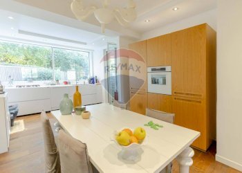 Sala da pranzo - Villa Corso Alcide De Gasperi
 
513E, Bari - foto 6