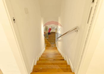 Scale - Villa Corso Alcide De Gasperi
 
513E, Bari - foto 13