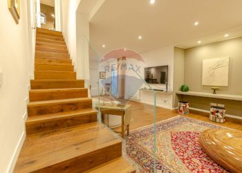 Scale - Villa Corso Alcide De Gasperi
 
513E, Bari - foto 14