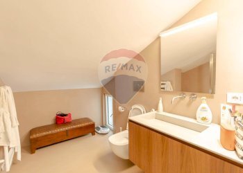 Bagno - Villa Corso Alcide De Gasperi
 
513E, Bari - foto 37
