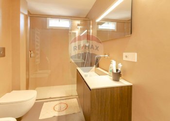Bagno - Villa Corso Alcide De Gasperi
 
513E, Bari - foto 43