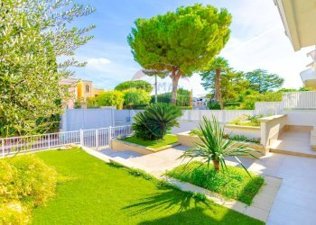 Giardino - Villa Corso Alcide De Gasperi
 
513E, Bari - foto 53