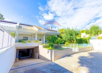 Casa all\'aperto - Villa Corso Alcide De Gasperi
 
513E, Bari - foto 54