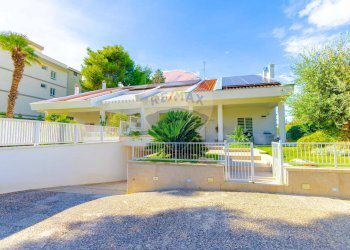 Casa all\'aperto - Villa Corso Alcide De Gasperi
 
513E, Bari - foto 55