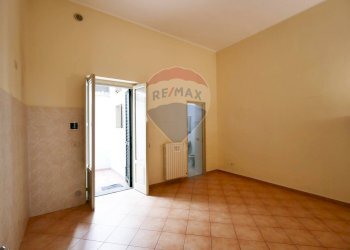 Stanza vuota - Trilocale Via Guglielmo Marconi
 
15, Triggiano - foto 6