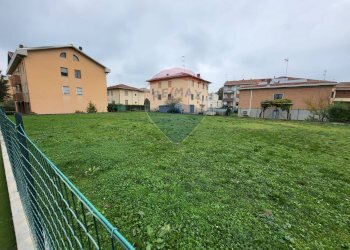 Giardino - Terreno edificabile via Guido Picelli
2/F, Fontanellato - foto 1