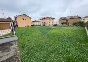 Giardino - Terreno edificabile via Guido Picelli
2/F, Fontanellato - foto 3