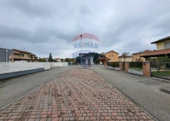 Edificio all\'aperto - Terreno edificabile via Guido Picelli
2/F, Fontanellato - foto 7