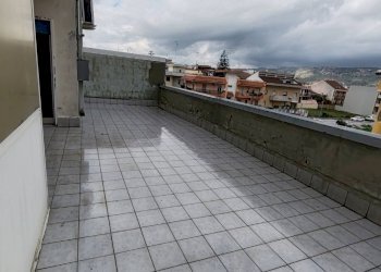 Foto 2 - Trilocale VIALE TURATI
 
70, Floridia - foto 2