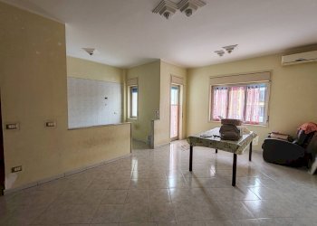 Foto 3 - Trilocale VIALE TURATI
 
70, Floridia - foto 3