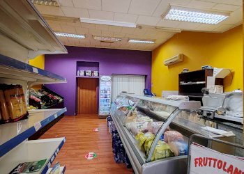 Foto 8 - Commercial Activity VIALE VITTORIO VENETO
 
52, Floridia - photo 8