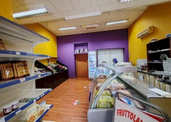 Foto 10 - Commercial Activity VIALE VITTORIO VENETO
 
52, Floridia - photo 10