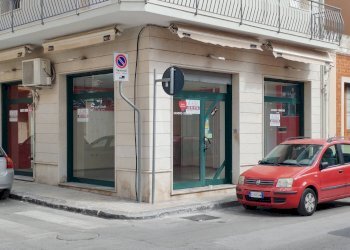 Foto 2 - Commercial Activity VIA ARIOSTO
 
111, Floridia - photo 2