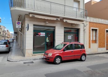 Foto 4 - Commercial Activity VIA ARIOSTO
 
111, Floridia - photo 4