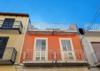 Foto 1 - Quadrilocale VIA MANZONI
 
34, Floridia - foto 1