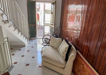 Foto 2 - Quadrilocale VIA MANZONI
 
34, Floridia - foto 2