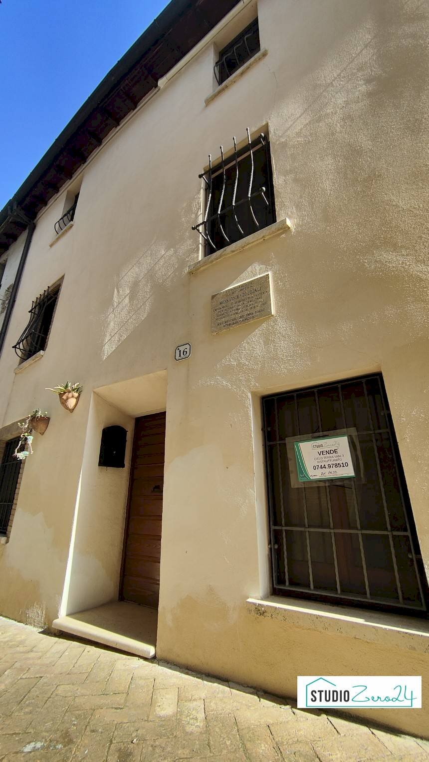 Foto 1 - Trilocale rimembranze
 
22, Attigliano - foto 1