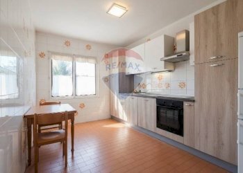 Cucina - Appartamento Loc. Marilleva 1400
 
12, Mezzana - foto 3