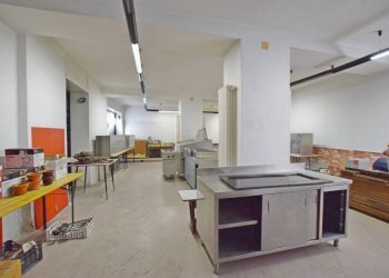 Interno non residenziale - Negozio via Bui, 1, Villanova Mondovì - foto 3