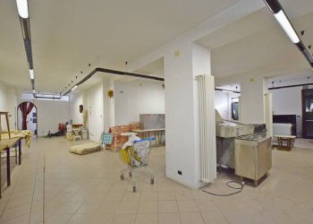 Interno non residenziale - Negozio via Bui, 1, Villanova Mondovì - foto 4