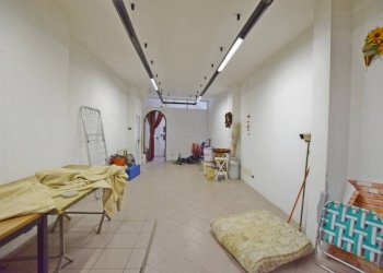 Interno non residenziale - Negozio via Bui, 1, Villanova Mondovì - foto 8